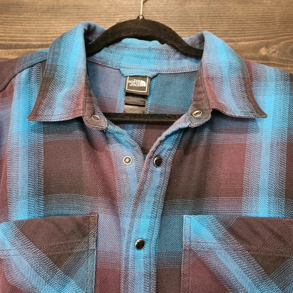 The North Face Mens Plaid Thick Flannel Shacket Shirt Jacket Large Pearl Snap